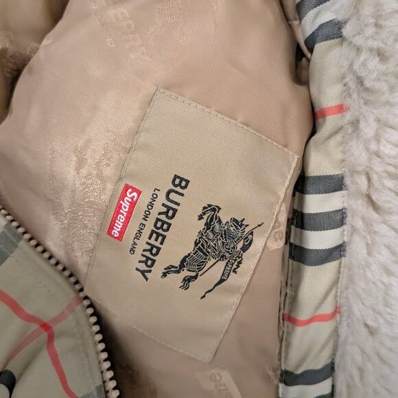 Replica Burberry Supreme Puffer - Picture 4 of 5